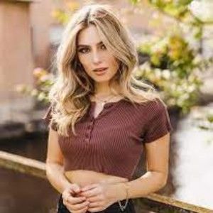 Meet your Posher, Virginia